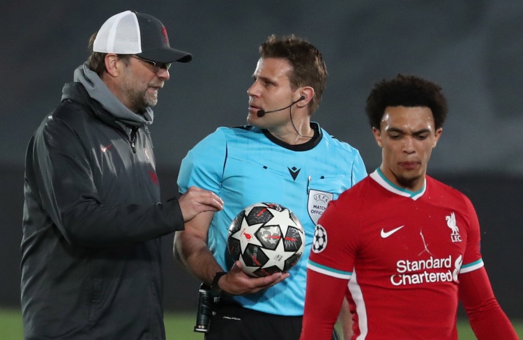 愚昧球迷亲手毁灭球队荣耀，亚冠退赛真相曝光！