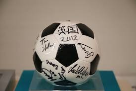 德甲拜仁对阵沃夫斯堡门兴格拉德巴赫对阵奥格斯堡比分预测足球分析